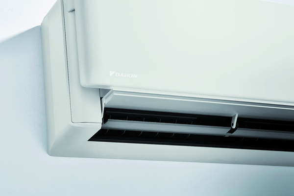 Хиперинверторен климатик Daikin FTXA20AW/RXA20A Stylish Бял, 8000 BTU