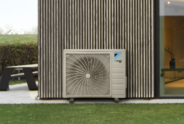 Инверторен климатик Daikin FTXC35D/RXC35D Sensira, 12000 BTU